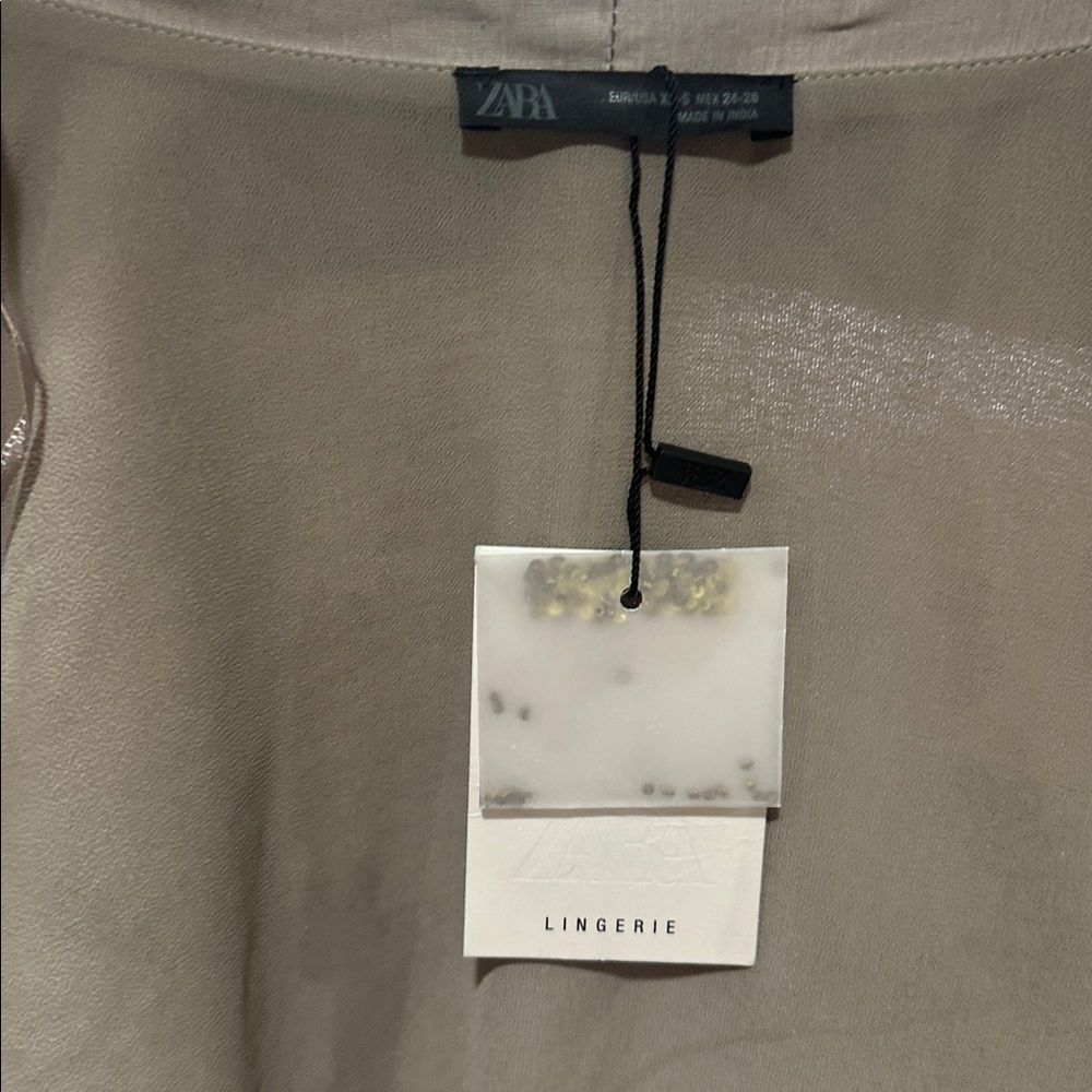Zara Limited Edition Embroidered Beaded Kimono with Fringe (xs-s) runs large - Picture 11 of 13